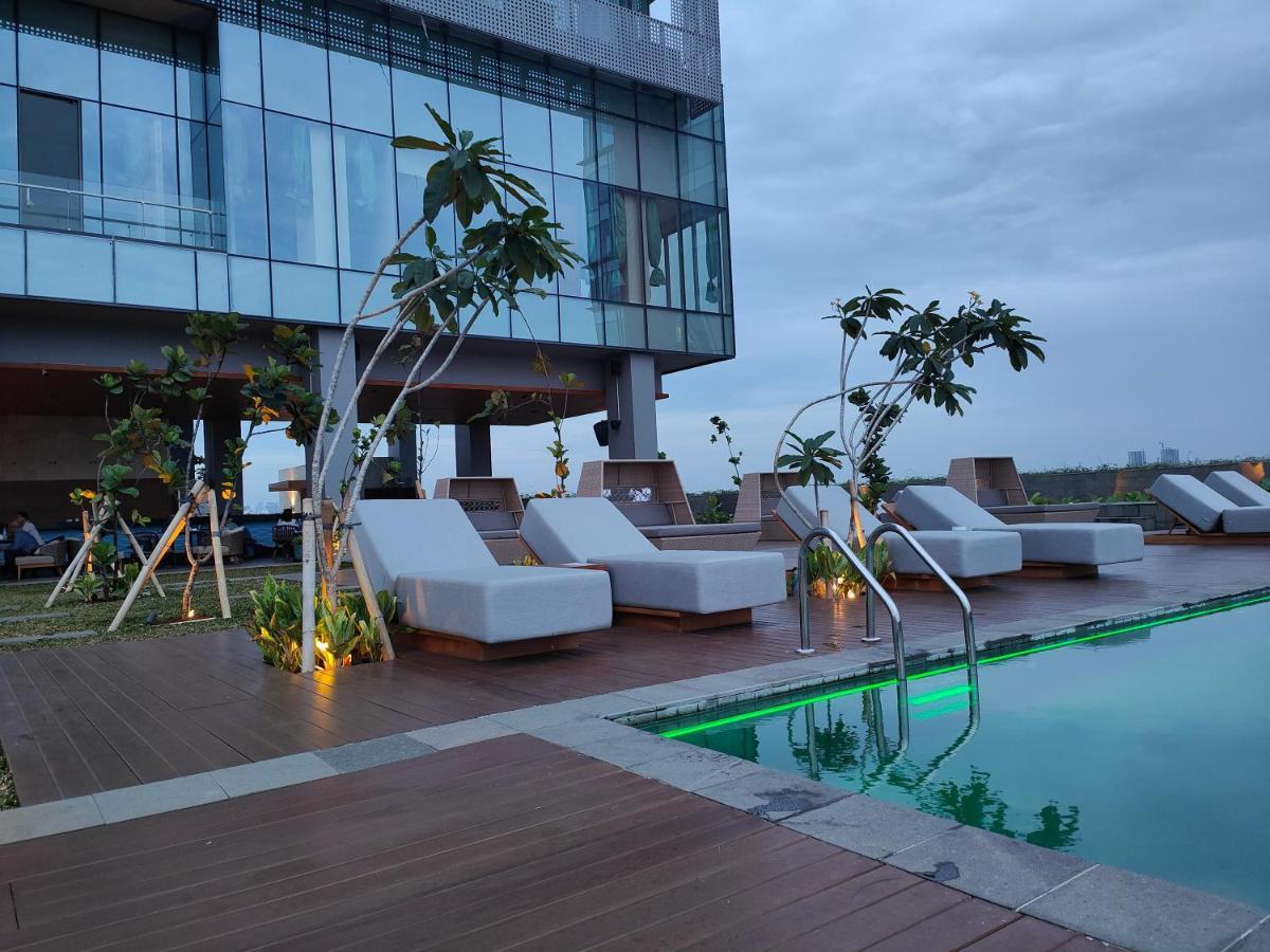 Ra Suites Simatupang Jakarta Exterior foto