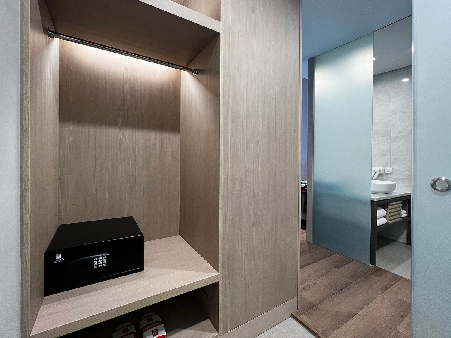 Ra Suites Simatupang Jakarta Zimmer foto